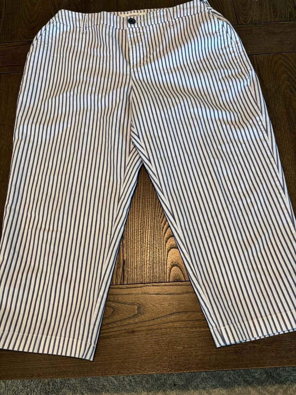 Croft & Barrow Women's Blue & White Striped Stretch Capri Pants Size 12
